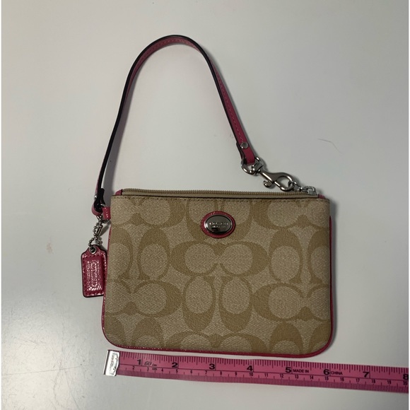 Coach Wristlet - Signature Canvas & Pink Lining - Picture 7 of 9